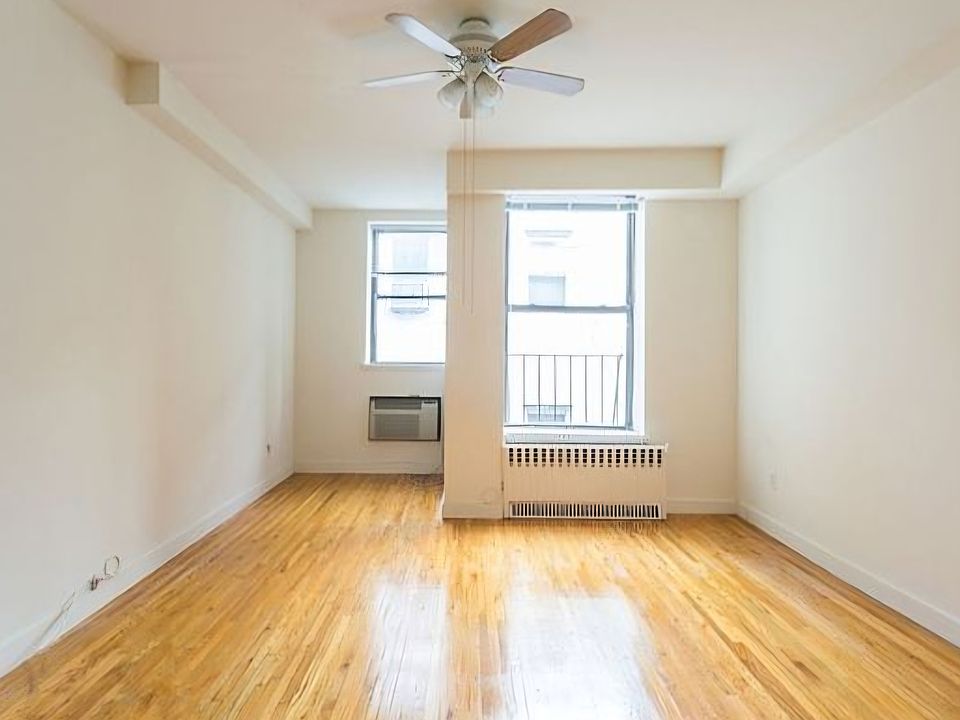 2nd image of 1665 1st Ave APT 1B