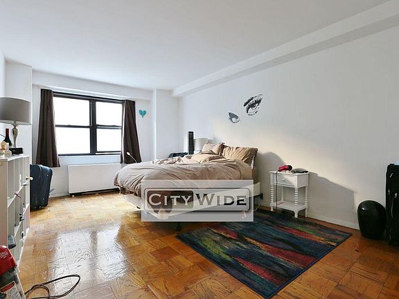 3rd image of 401 E 88th St APT 12E