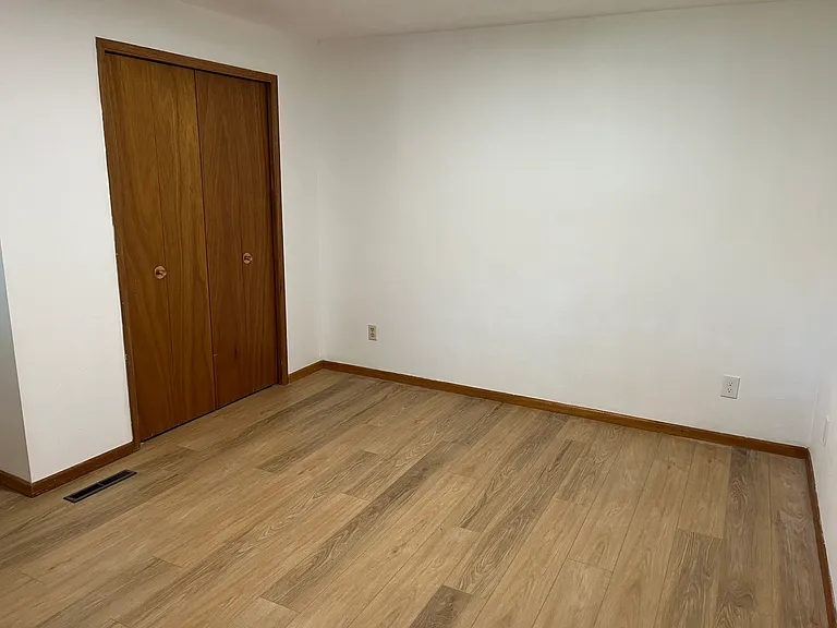 bedroom2