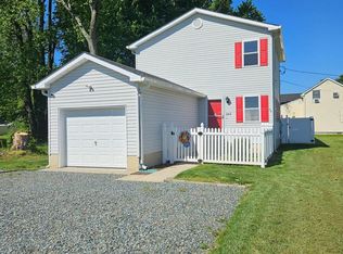 2 Story, Harrington, DE 19952