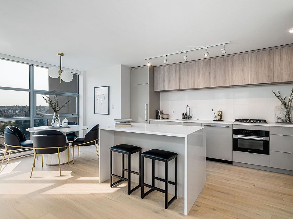1st image of 989 Beatty St #1103