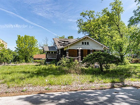 5th image of 3005 Forest Blvd