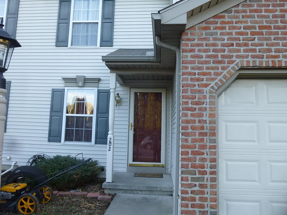 2nd image of 202 Fieldcrest Dr