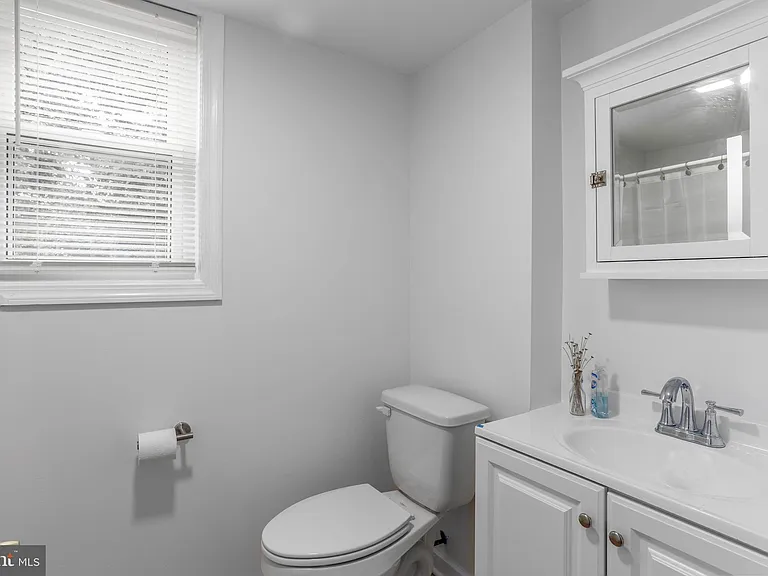 8 Marvilo Ave — Photo 14