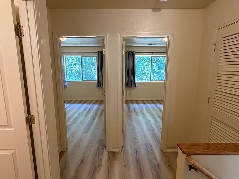 Entrance to two more bedrooms.