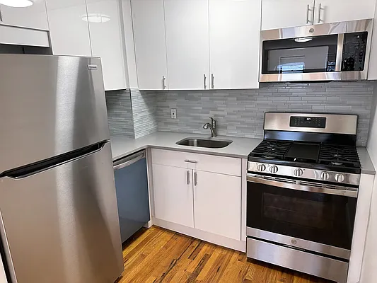 Rented by OvCo Realty | media 25