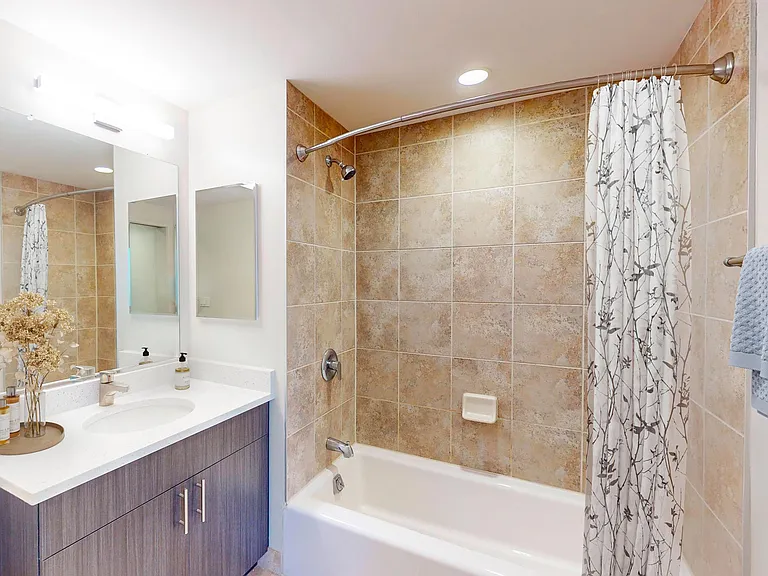 Eleven55 Ripley — Photo 18