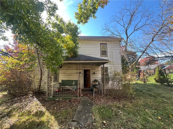 28 Farley Ave, Washington, PA 15301