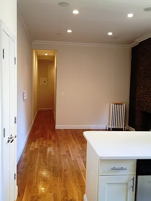 Rented by Sky Management | media 19