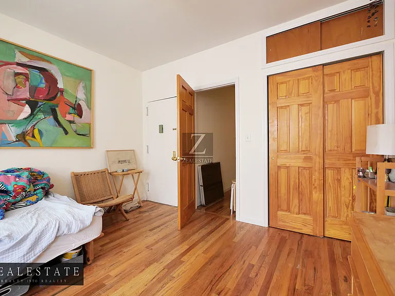 308 12th St #3R — Photo 5