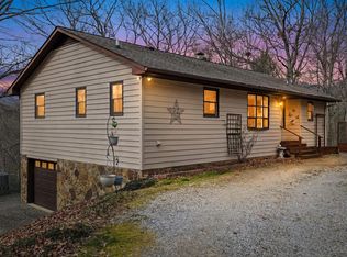 220 Laurel Dr, Franklin, NC 28734