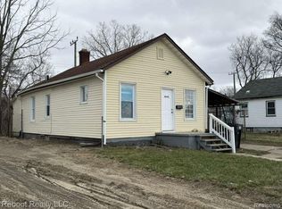 10028 Petoskey Ave, Detroit, MI 48204