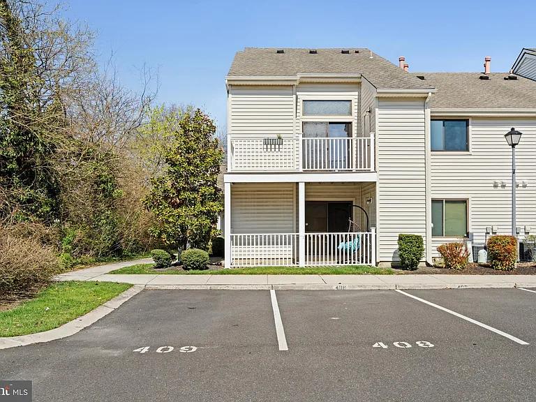 2204 Sandra Rd — Photo 39