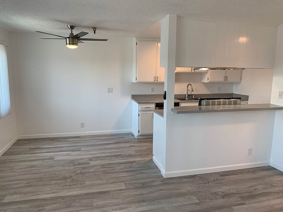 1st image of 11610 Oxford Ave APT 2