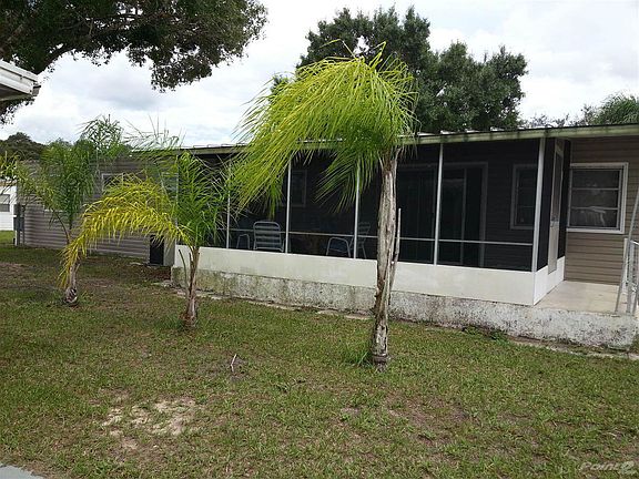 Screened-in Porch