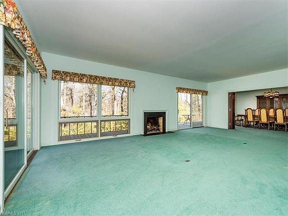3rd image of 336 Fairway Dr