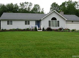 2816 Bedell Rd, Grand Island, NY 14072