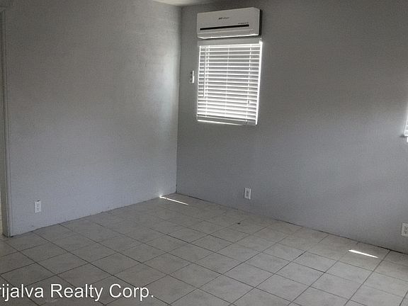 4th image of 1049 S 6th Ave #11