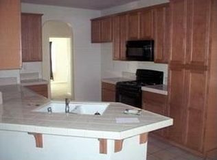 541 Winter Garden Ave, Sacramento, CA 95833