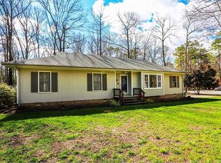 3201 Hunts Bridge Ct, Midlothian, VA 23112