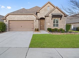 9709 Bitterroot Dr, Oak Point, TX 75068