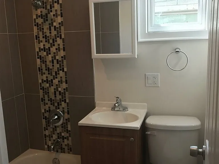 907 Summit Ave #3A — Photo 13