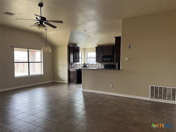 3rd image of 6606 Alvin Dr