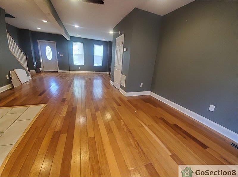 2nd image of 2586 Druid Park Dr