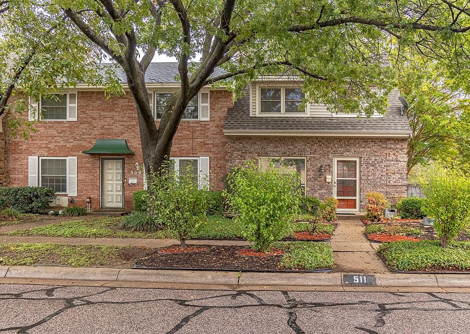1st image of 511 Saint Charles Dr