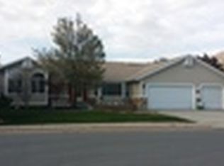 3061 E Ksel Dr, Sandy, UT 84092
