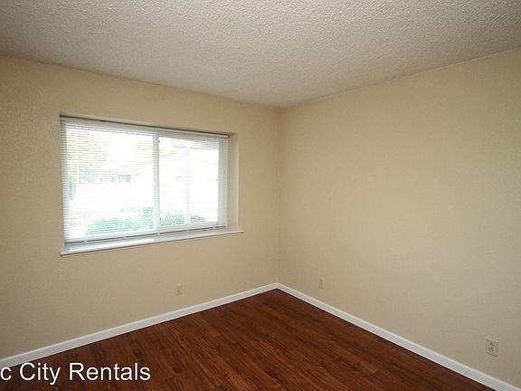 5th image of 5310 Yvonne Way