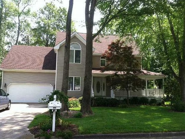 1st image of 727 Aguila Dr