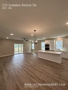 210 Summer Breeze Dr — Photo 3