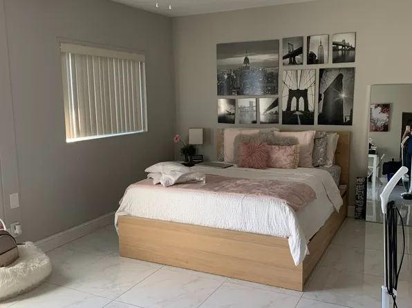 (undisclosed Address), Hollywood, FL 33021