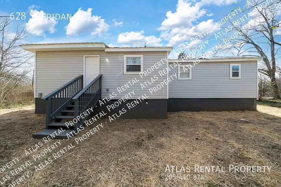 628 Sheridan Rd. — Photo 4