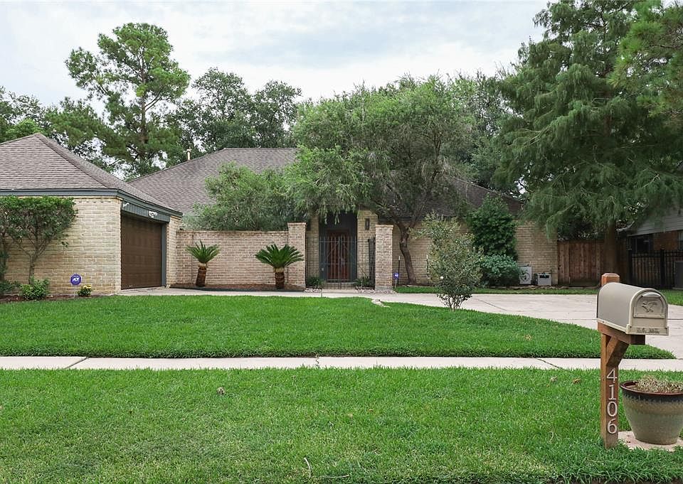 1st image of 4106 Crownwood Dr