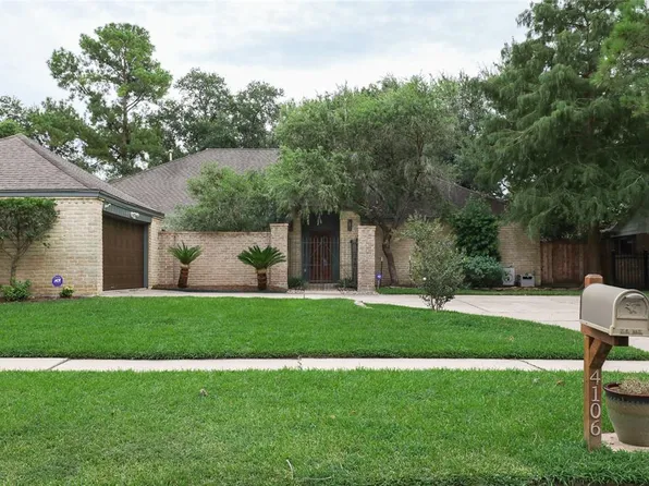 4106 Crownwood Dr, Seabrook, TX 77586