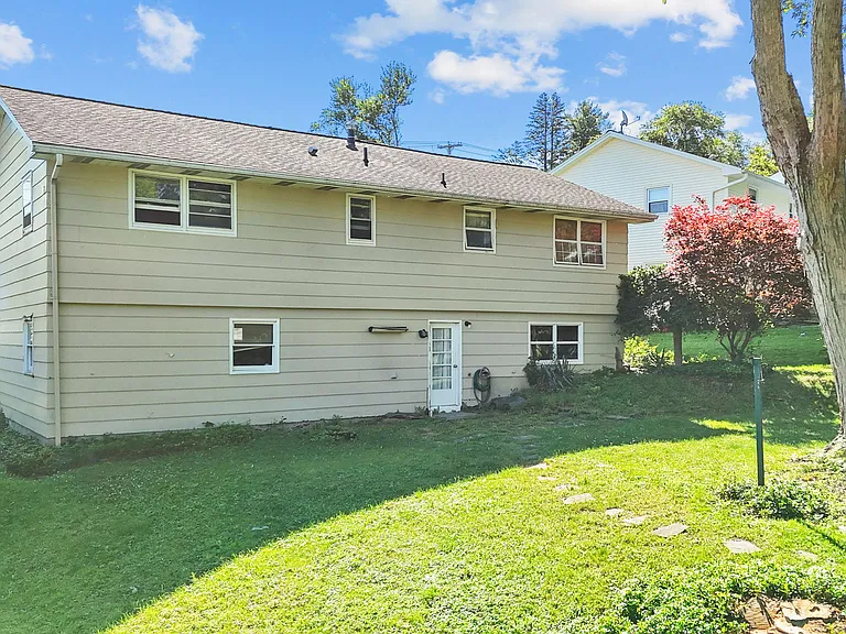 408 S Jensen Rd — Photo 19