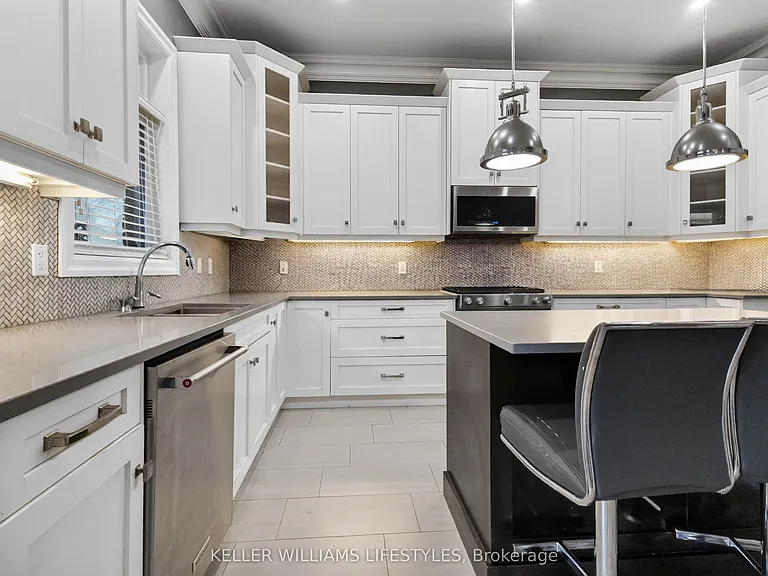 158 Acton St — Photo 15