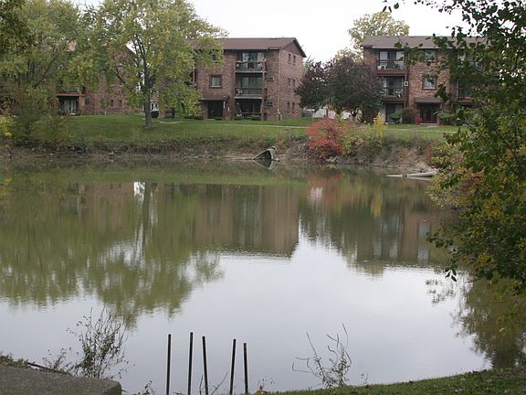 2nd image of 15116 Quail Hollow Dr APT 1N