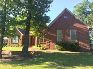 8843 Bazemore Rd, Cordova, TN 38018