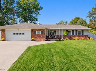 412 High Meadow Rd, Amherst, OH 44001