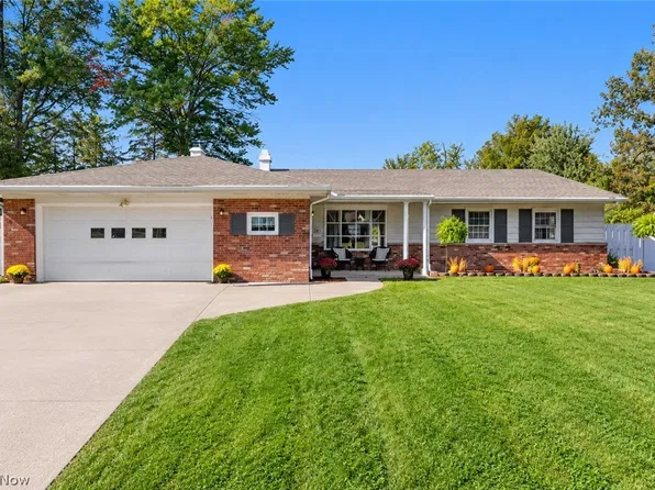 412 High Meadow Rd, Amherst, OH 44001