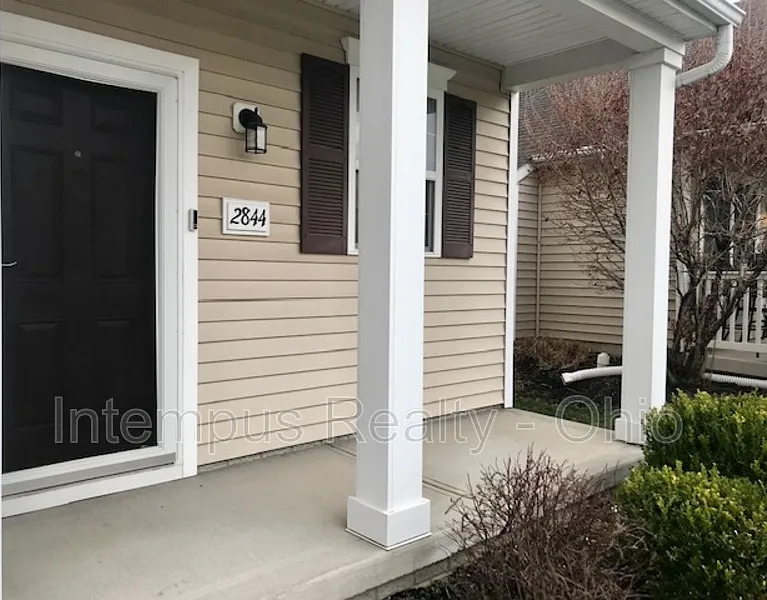 Bridgeview — Photo 2