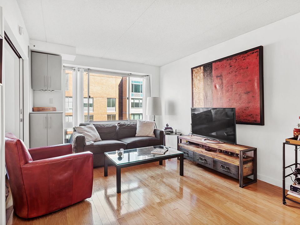 1st image of 555 W 23rd St APT S12b