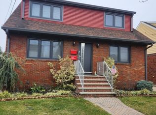 80 Koster St, Wallington, NJ 07057