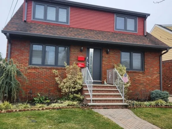 80 Koster St, Wallington Boro, NJ 07057