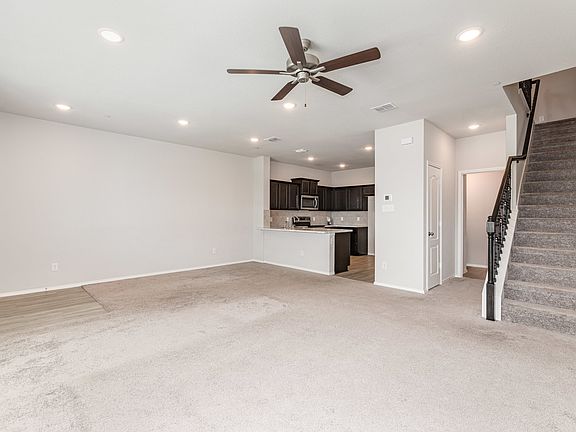 4th image of 2216 Canongate Dr