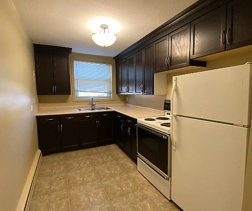 Kitchen_09282022