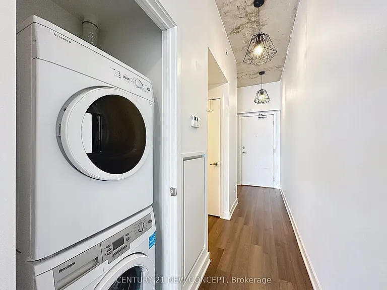 210 Simcoe St #1909 — Photo 11
